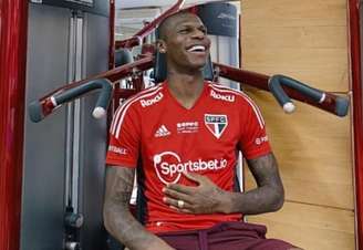Arboleda segue empenhado em sua recuperação (Foto: Divulgação/ São Paulo FC)