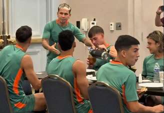 Soteldo foi apresnetado neste sábado. Mas não conseguirá jogar a fase de grupos do Mundial por causa de uma lesão –
