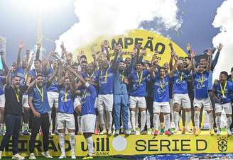 Jogadores do Barra comemoram título da Série D