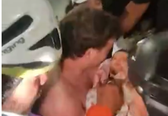 Bebê foi resgatado na noite de sexta-feira, 26
