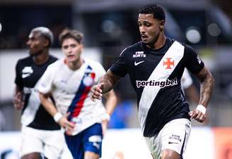 David estava impedido na origem dos dois gols anulados do Vasco –
