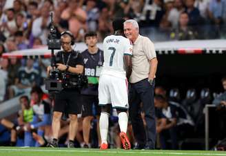 Mourinho e Vini Jr. (Photo by Florencia Tan Jun/Getty Images)