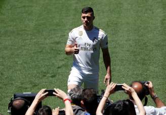 Atacante sérvio Luka Jovic, novo reforço do Real Madrid
12/06/2019
REUTERS/Susana Vera