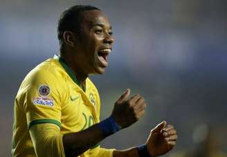 Robinho pode cumprir pena por estupro no Brasil