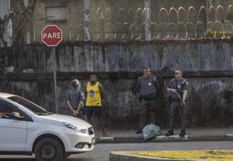 Operação da Polícia Militar no Morro Nova Cintra, em Santos