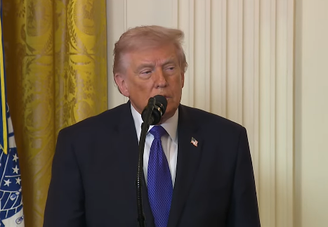 Trump fez discurso durante condecoração na Casa Branca