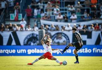 Juninho Capixaba, jogador do Red Bull Bragantino. 