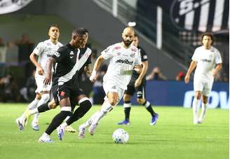 Vasco e Santos se enfrentam pelo Brasileirão