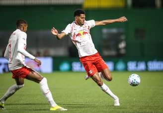 Alix Vinicius, jogador do Red Bull Bragantino. 