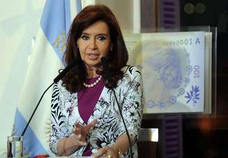 Cristina Kirchner disse que as consequências da crise suscitada em 2008 nos países centrais "começam agora a chegar às economias emergentes"