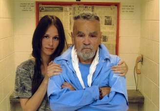 Manson e a noiva de 26 anos conseguiram licença para realizar casamento