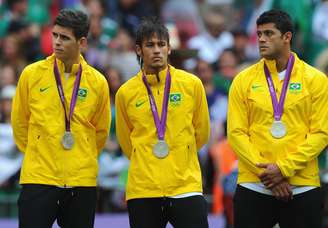 Neymar, que ficou de fora da Copa América Centenário para disputar a Rio 2016, foi um dos destaques do Brasil nos Jogos Olímpicos de Londres, em 2012, na qual os brasileiros ficaram com a medalha de prata ao serem derrotados pelo México na decisão