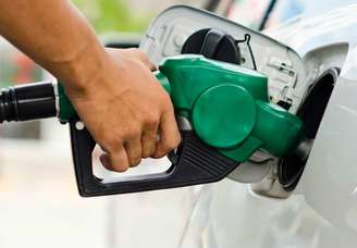 Gasolina e etanol subiram bastante em 2021.