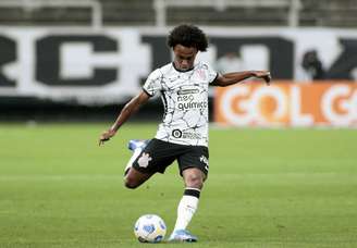 Willian durante a sua reestreia com a camisa do Corinthians neste domingo