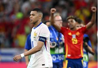  Mbappe lamenta a eliminação para Espanha 