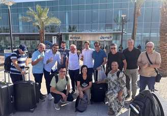 comitiva de prefeitos deixa a Arábia Saudita 