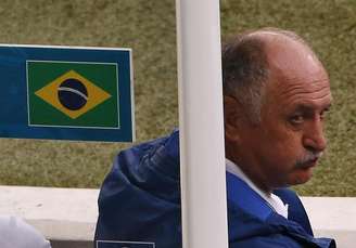 O técnico da seleção brasileira Luiz Felipe Scolari gesticula durante goleada comandada pela Alemanha no Mineirão, em Belo Horizonte. 08/07/2014
