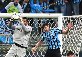 Goleiro Aranha foi vítima de xingamentos racistas proferidos por um grupo de torcedores do Grêmio