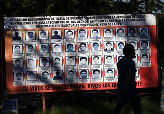 <p>Desaparecimento dos 43 estudantes, provavelmente executados por narcotraficantes, em Iguala, provocou grande comoção em todo o país </p>