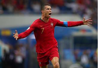 Cristiano Ronaldo comemora o terceiro gol marcado contra a Espanha na Copa do Mundo