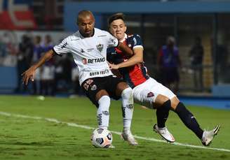 Keno faz no fim e Atlético-MG bate o Cerro Porteño por 1 a 0