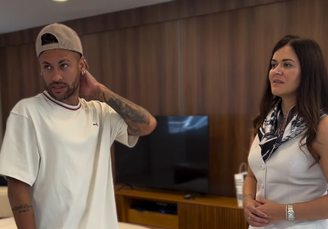 Neymar conversa com arquiteta