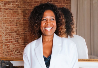 Rosania foi para a Espanha em 2014, acompanhando Carol Dantas e o pequeno Davi Lucca