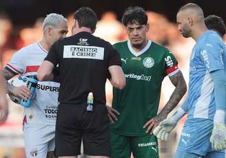Choque-Rei foi marcado por confusão entre São Paulo, Palmeiras e arbitragem.