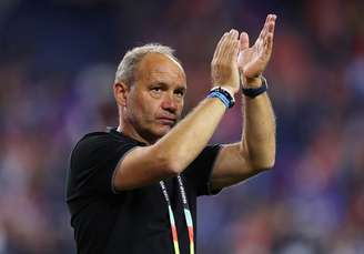 Haiti, do técnico Sebastian Migne, estreou na Copa do Mundo com derrota por 1 a 0 para a Escócia –