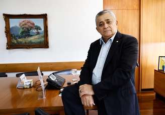 O ministro da Secretaria de Relações Institucionais, José Guimarães