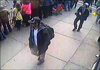 <p>Os dois suspeitos como responsáveis pelo atentado na Maratona de Boston em 15 de abril em imagem divulgada pelo FBI, Dzhokhar e Tamerlan Tsarnaev</p>