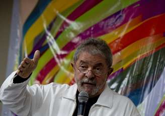 <p>Ex-presidente Lula se reuniu com DIlma após resultado fraco do PIB</p>