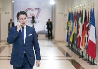 Premier demissionário, Conte é elogiado no G7