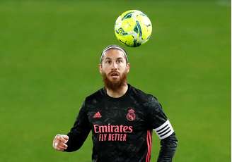 Sergio Ramos durante partida do Real Madrid contra o Elche pelo Campeonato Espanhol
30/12/2020 REUTERS/Juan Medina