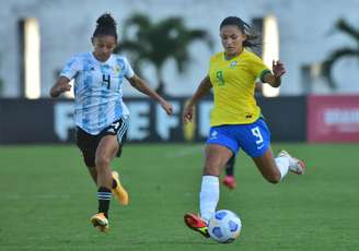 Seleção Feminina vence Argentina por 4 a 1 