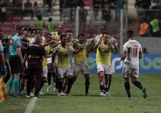 Jogadores do Tricolor comemoram um dos gols da partida de Luciano (Foto: Rubens Chiri/São Paulo FC)