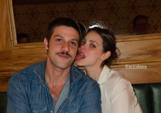 Chay Suede e Laura Neiva