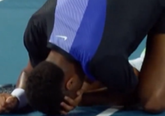  Giovanni Perricard após ser atingido por bolinha