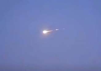 Meteorito cai na Alemanha e é confundido com míssil iraniano.