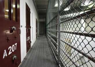 <p>Ala de celas comuns em uma das prisões da base norte-americana de Guantánamo, em Cuba</p>