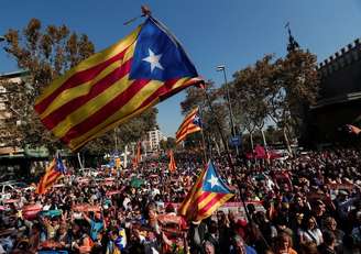 Manifestação de separatistas catalães em Barcelona 27/10/2017 REUTERS/Juan Medina 