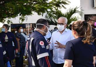 A Secretaria da Saúde de Aracaju afirma que está prestando todo o suporte necessário à operação de transferência de pacientes e funcionários. 