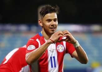 Angel Romero marcou duas vezes na estreia da Copa América