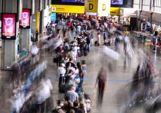 Saiba os direitos dos passageiros e o que fazer no caso de problemas com as companhias aéreas