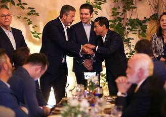 Jantar com o candidato à presidência da Câmara, o deputado Hugo Motta, oferecido pelo presidente nacional do Republicanos, Marcos Pereira, e o presidente estadual do Progressistas, deputado Mauricio Neves