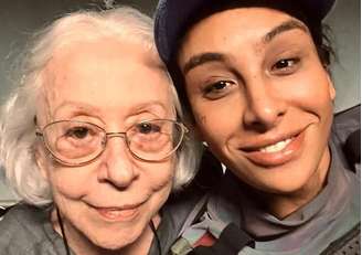 Fernanda Montenegro e Linn da Quebrada em foto de 2022