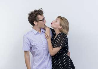 Entenda por que algumas pessoas não gostam de dar beijo