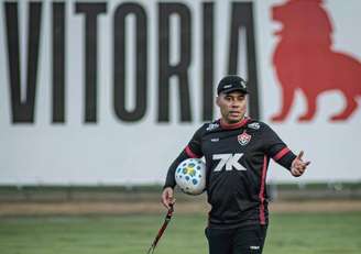 Jair Ventura inicia o Brasileirão com uma nova missão no Leão do Barradão –