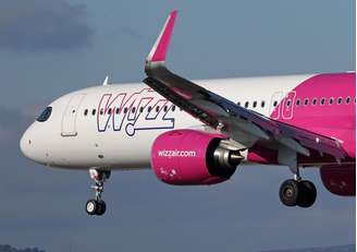 O avião da Wizz Air saiu de Londres com destino a Israel