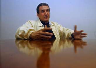 Carlos Alberto Parreira, ex-técnico da seleção brasileira, está internado com inflamação pulmonar.